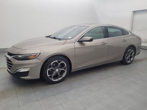 Used 2023 Chevrolet Malibu LT image 2