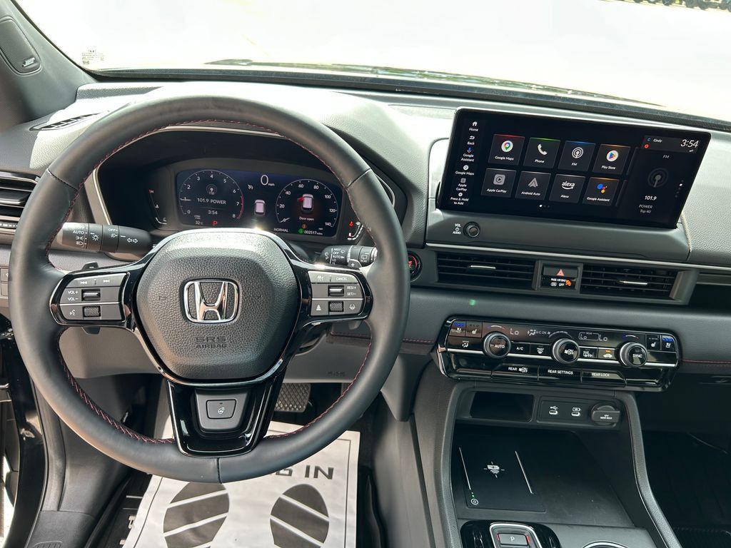 Used 2026 Honda Pilot Black Edition image 13