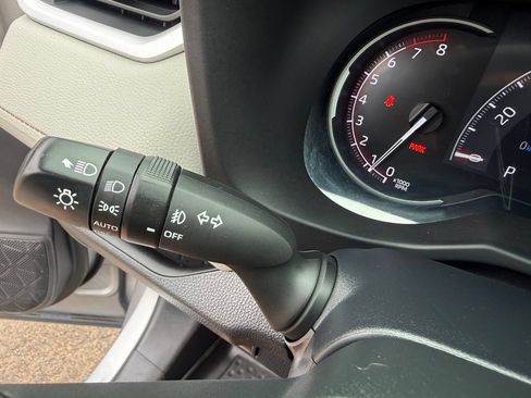 Certified 2023 Toyota RAV4 XLE Premium AWD/4WD image 34
