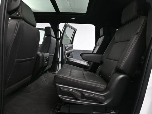 Used 2022 Chevrolet Suburban RST w/ Luxury Package AWD/4WD image 45
