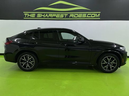 Used 2022 BMW X4 xDrive30i w/ M Sport Package 2 AWD/4WD image 11