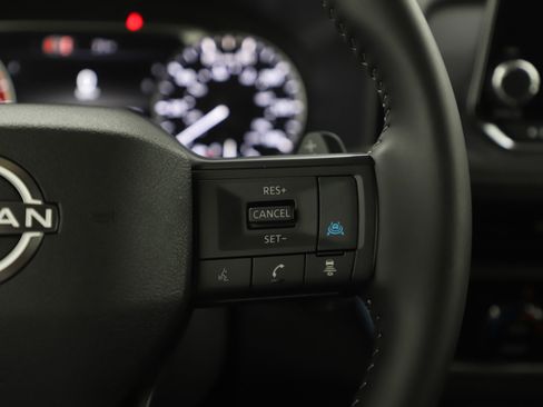 Used 2026 Nissan Rogue SV image 28