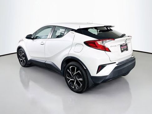 Used 2018 Toyota C-HR XLE image 8