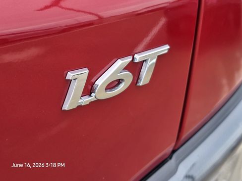 Certified 2022 Hyundai Kona Limited FWD image 11