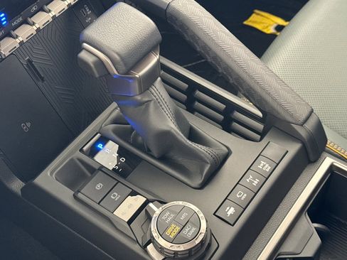 New 2025 Toyota 4Runner Trailhunter image 20