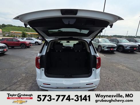 Used 2023 GMC Acadia Denali FWD image 32