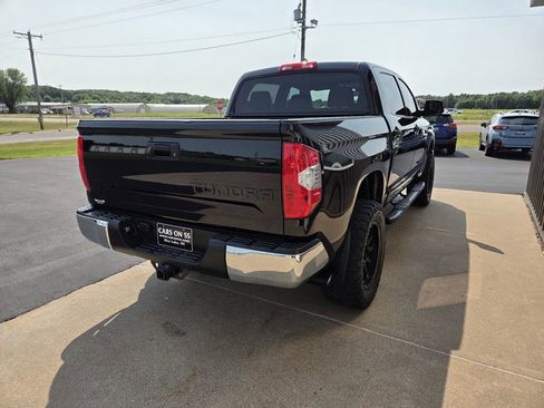 Used 2021 Toyota Tundra SR5 w/ SR5 Leather Package AWD/4WD image 4