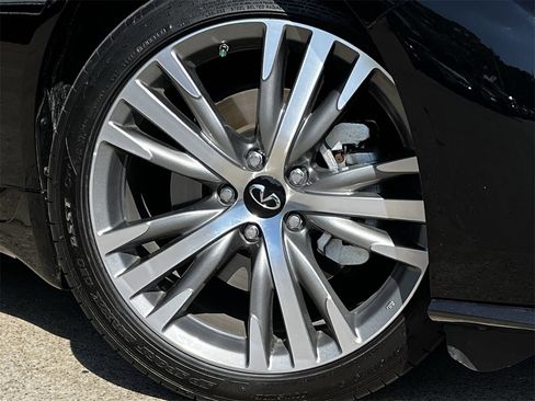 Used 2022 INFINITI Q50 Sensory image 30