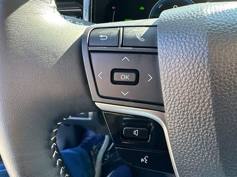 Certified 2025 Toyota Camry SE FWD image 34