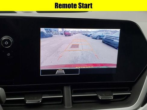 Used 2024 Chevrolet Trax LS w/ LS Convenience Package image 16