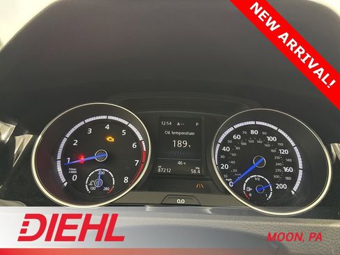 Used 2017 Volkswagen Golf R 4-Door image 25