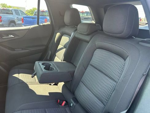 Used 2026 Chevrolet Equinox LT AWD/4WD image 36