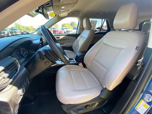 Certified 2021 Ford Explorer Limited w/ Equipment Group 301A image 23