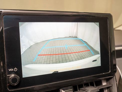 Used 2025 Toyota Corolla LE image 13