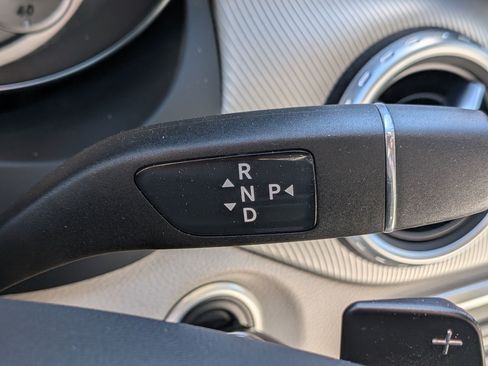 Used 2015 Mercedes-Benz GLA 250 4MATIC image 25