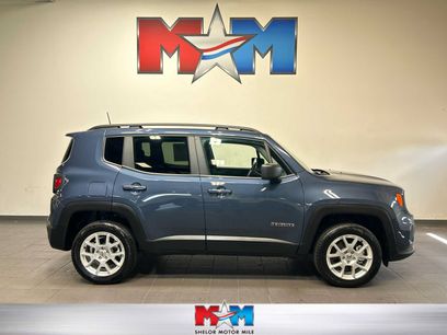 Used 2023 Jeep Renegade Latitude w/ Sun/Sound Group