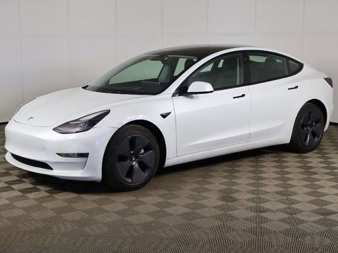 Used 2022 Tesla Model 3 Long Range AWD/4WD image 9