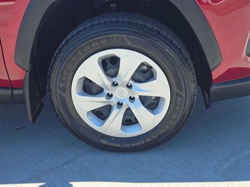 Certified 2025 Toyota RAV4 LE AWD/4WD image 9