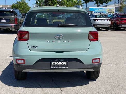 New 2026 Hyundai Venue SEL FWD image 6