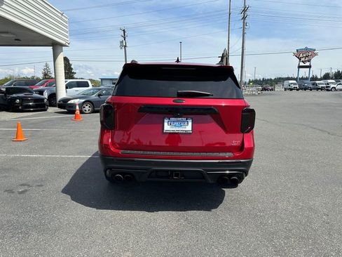 Used 2023 Ford Explorer ST w/ Equipment Group 401A AWD/4WD image 3