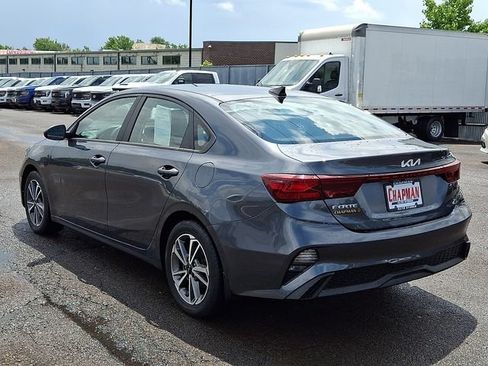 Used 2022 Kia Forte LXS FWD image 4
