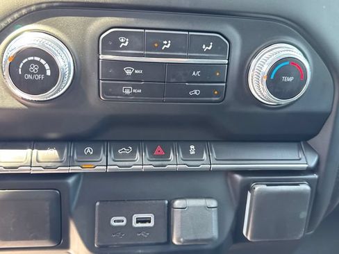 Used 2024 GMC Sierra 1500 Pro w/ Graphite Edition AWD/4WD image 33