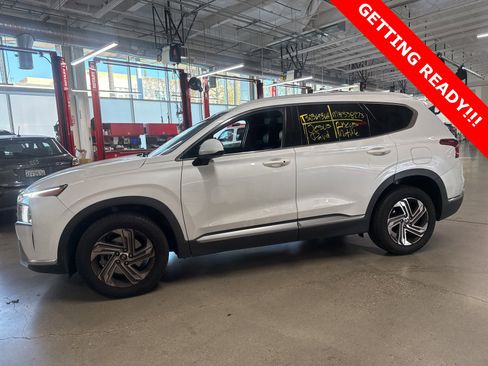 Used 2021 Hyundai Santa Fe SEL image 3
