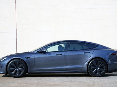 Used 2022 Tesla Model S AWD/4WD image 9