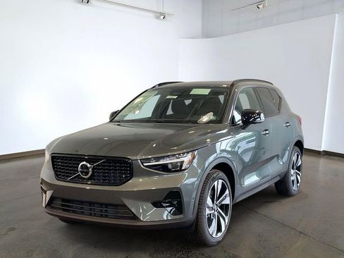 New 2026 Volvo XC40 B5 Plus w/ Protection Package Premier AWD/4WD image 1