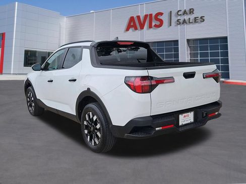 Used 2025 Hyundai Santa Cruz SEL FWD image 9
