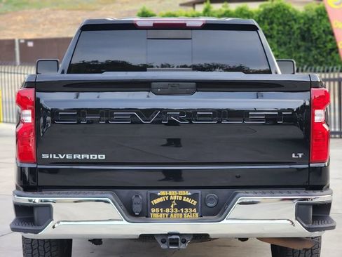 Used 2022 Chevrolet Silverado 1500 LT w/ Convenience Package II image 6