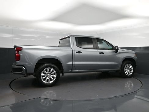 Used 2025 Chevrolet Silverado 1500 Custom w/ LPO, Dark Essentials Package RWD image 8