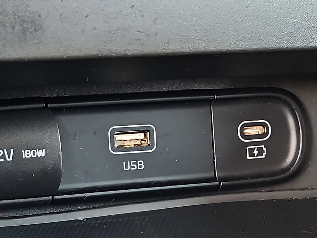 Used 2023 Kia Soul S FWD image 20