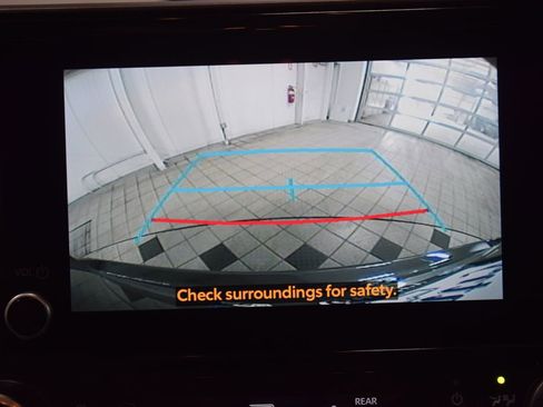 Used 2024 Toyota Highlander XLE image 49