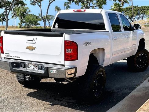 Used 2010 Chevrolet Silverado 1500 LT w/ Power Pack Plus AWD/4WD image 9