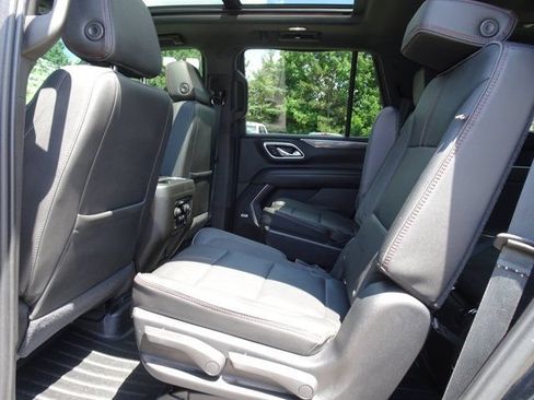 Used 2021 Chevrolet Tahoe RST w/ Luxury Package AWD/4WD image 16