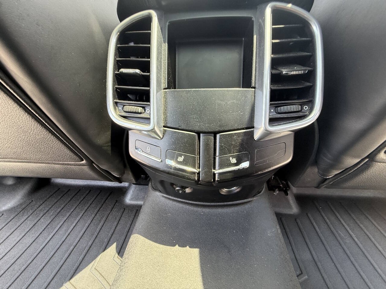 Used 2013 Porsche Cayenne S AWD/4WD image 13