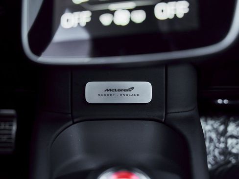 Used 2023 McLaren Artura RWD image 65