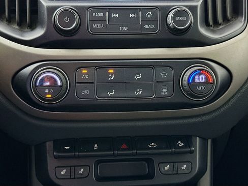 Used 2017 Chevrolet Colorado Z71 RWD image 19