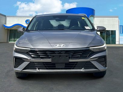 Used 2024 Hyundai Elantra Limited