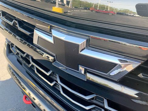 Certified 2023 Chevrolet Silverado 1500 LT Trail Boss AWD/4WD image 31
