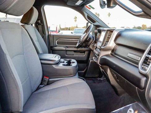 Used 2024 RAM 2500 Big Horn image 17