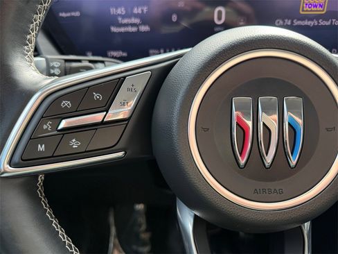 Used 2024 Buick Envision Sport Touring image 25