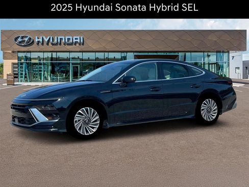 Certified 2025 Hyundai Sonata SEL image 2