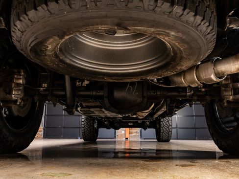 Used 2021 Ford F250 Platinum w/ FX4 Off-Road Package image 16