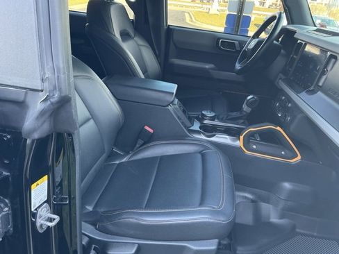 Used 2022 Ford Bronco Badlands image 19