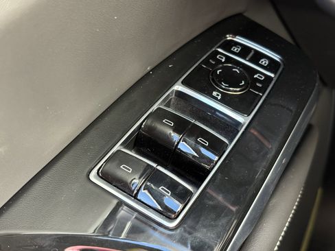 New 2026 Cadillac Escalade ESV V image 28