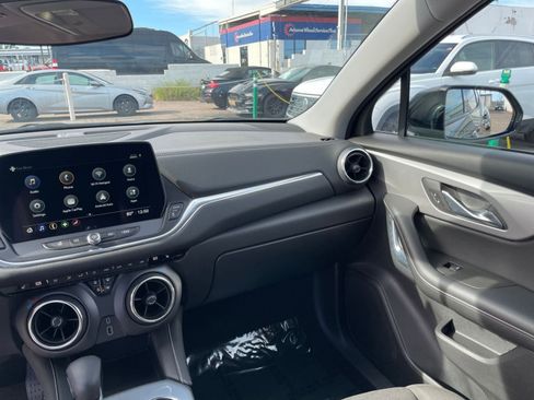 Used 2025 Chevrolet Blazer LT image 35