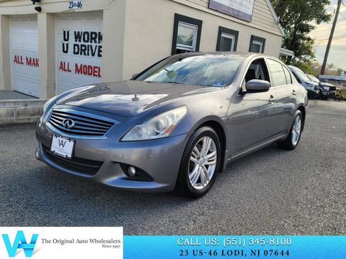 Used 2013 INFINITI G37 x w/ Premium Pkg image 3