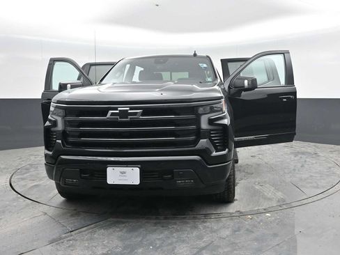 Used 2025 Chevrolet Silverado 1500 High Country w/ Midnight Edition AWD/4WD image 43